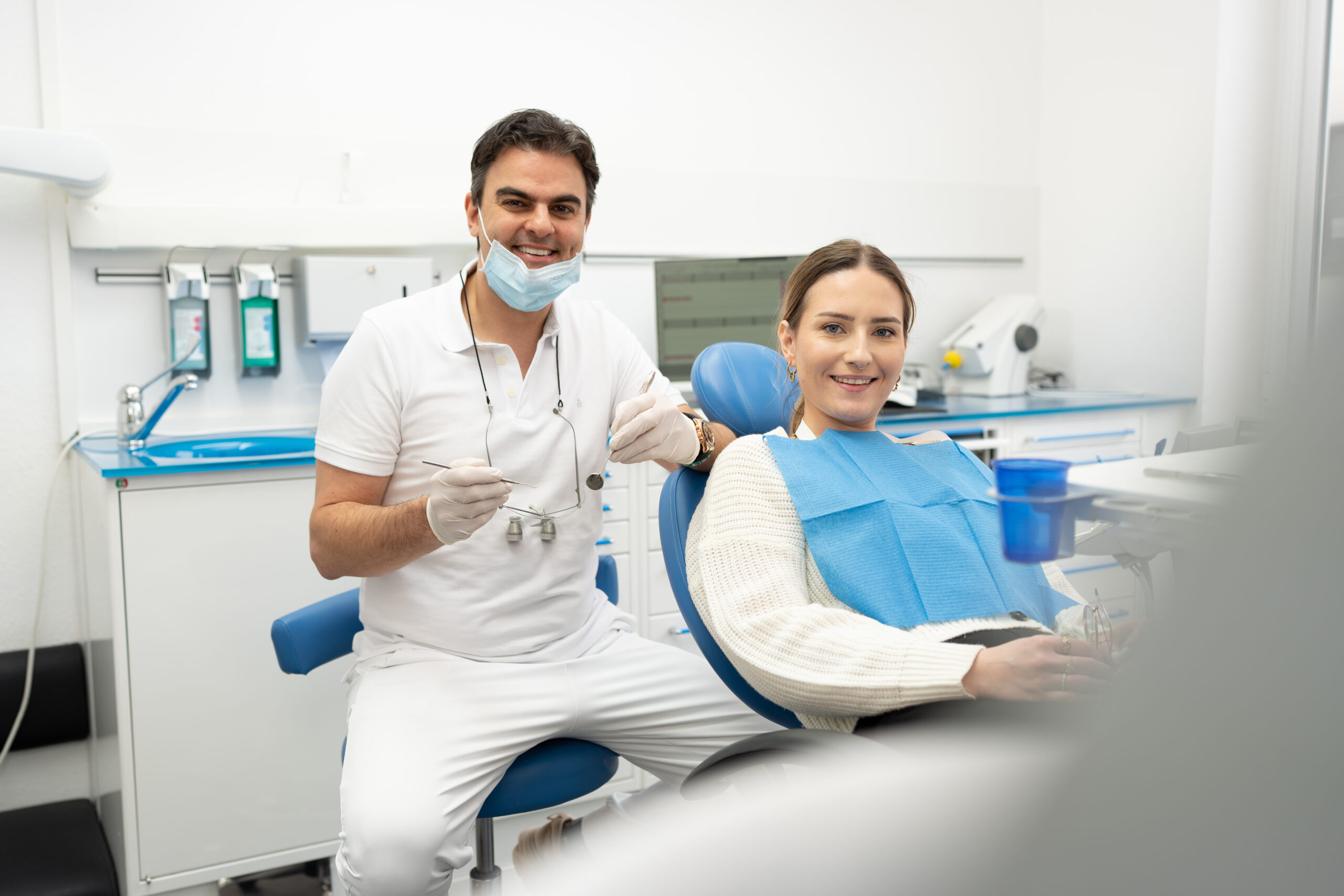 Lasertherapie bei oralen Infektionen München, Stachus Innenstadt Zahnarzt Patientin